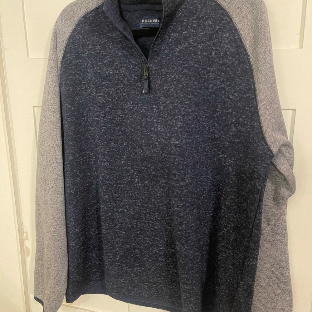 Dockers sweater...XXL